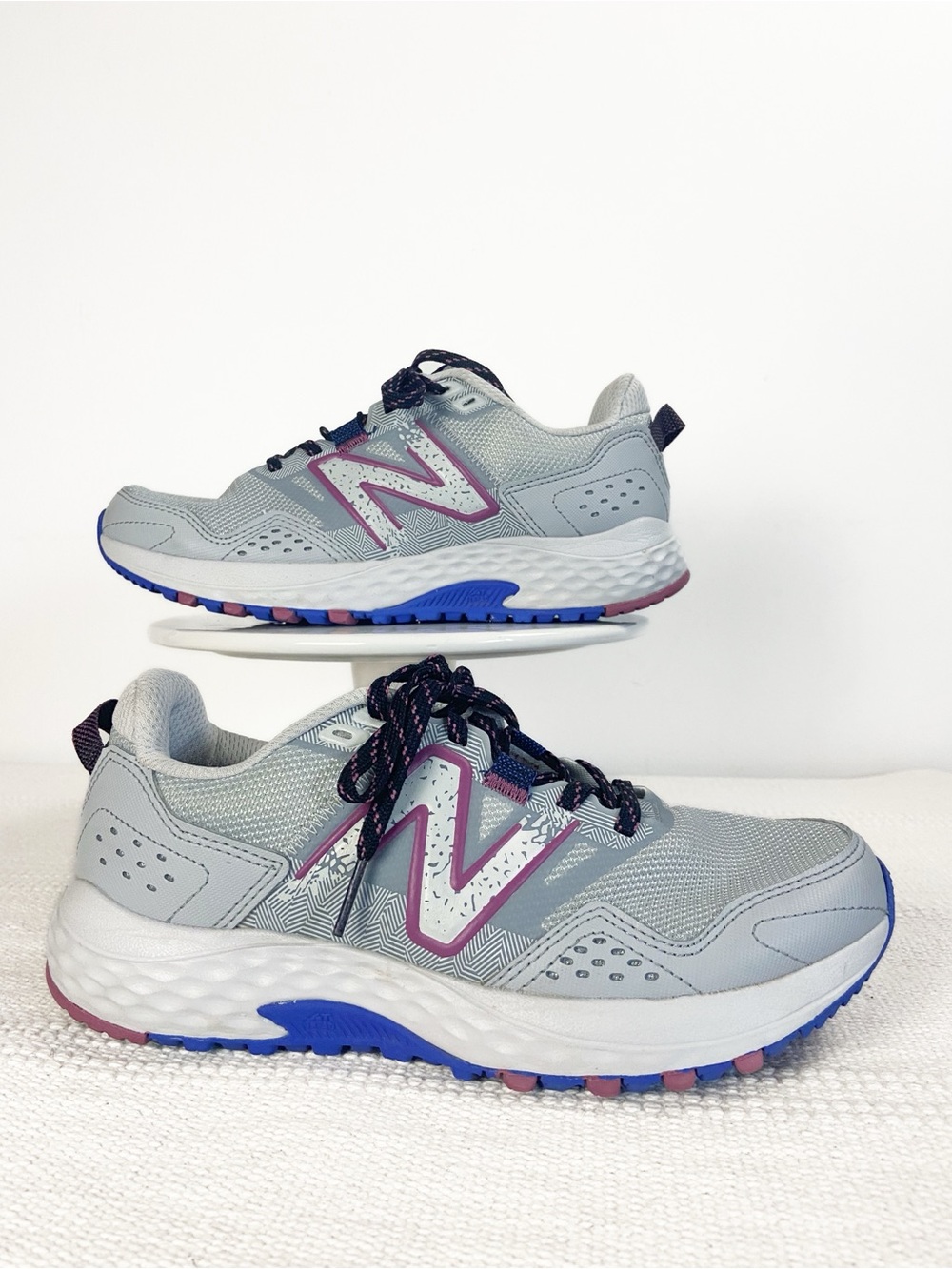 New Balance Women's 410 V8 Trail Running Shoes size 7